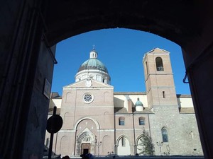 Guida Turistica Ortona Cattedrale di San Tommaso